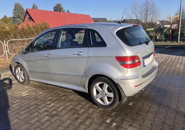 Mercedes-Benz Klasa B cena 15900 przebieg: 168000, rok produkcji 2005 z Sędziszów Małopolski małe 379